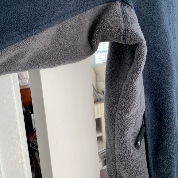 Columbia zip up fleece size L, navy with gray side panels. - Picture 4 of 8